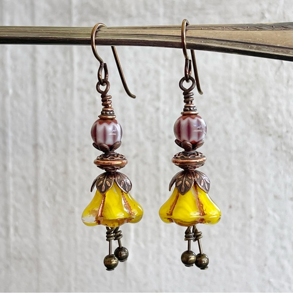 ARTISAN Earrings “Fall Bouquet” - Dangles - Picture 2 of 9